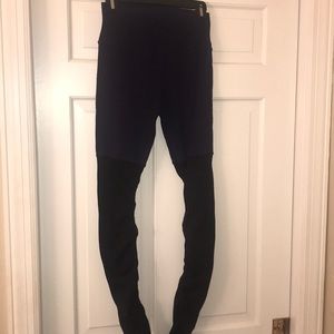 Alo goddess legging navy/black med EUC